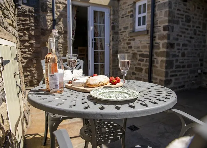 Theaked Stones Holiday home