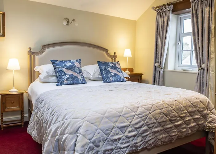 Theaked Stones * Leyburn