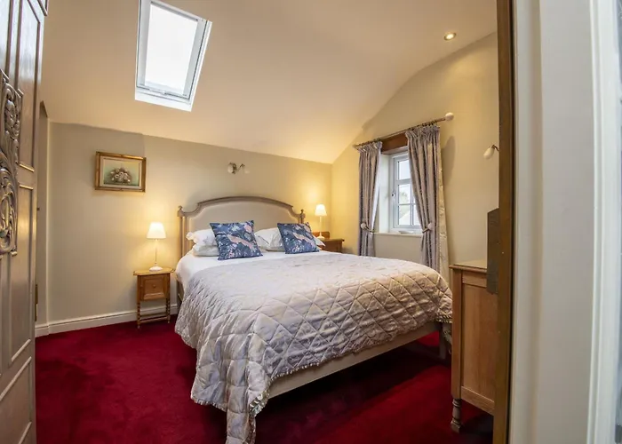 Holiday home Theaked Stones *